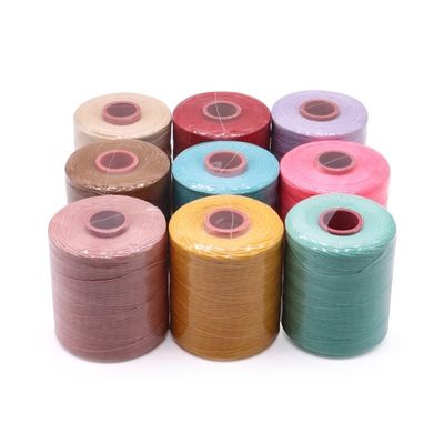 Kangfa 0,8 mm 1,0 mm Fio de couro cosido à mão Fio de cera plana Fio de costura poliéster com cera