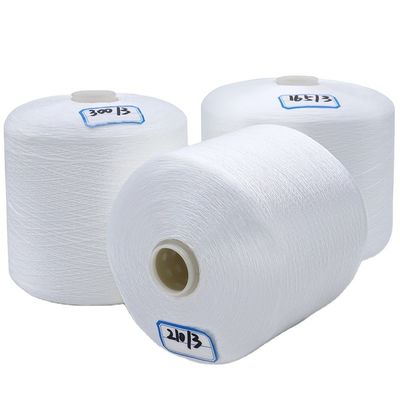 Fios de costura de poliéster 150D/3 Tex45 TKT60 brancos crus com baixo encolhimento e durabilidade