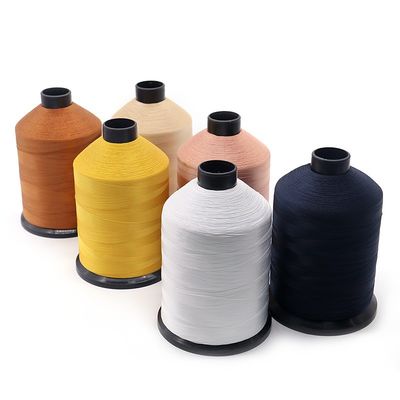 Poliéster / Nylon T70 69 Fios de costura de nylon ligados 6000 metros 1 Lb / bobina para estofamento