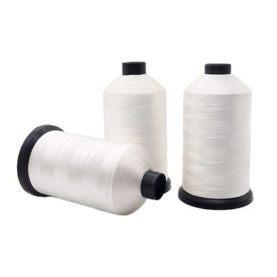 Material do cone Plástico 210d/3 Fios de costura de poliéster branco para máquina de coberturas