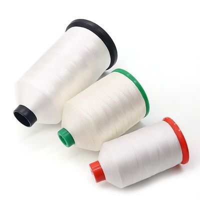 Material do cone Plástico 210d/3 Fios de costura de poliéster branco para máquina de coberturas