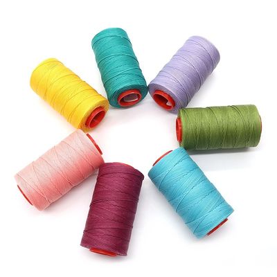 Cores ricas 210d Fios de poliéster encerados para costura Material de cone de couro plástico