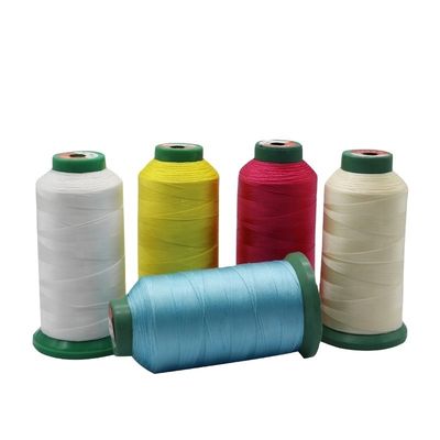 240 Opções de cores Fios de costura de poliéster de alta tenacidade Tex135 para costura de couro