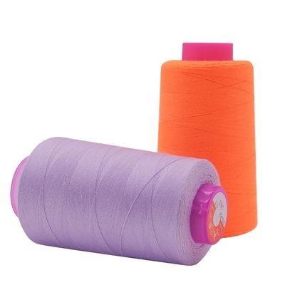 Fabricantes Fios de costura de poliéster de 100 pontas industriais 40/2 Ideal para vestidos tingidos