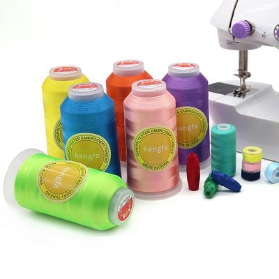 4000 Yard 120d/2 Poliéster 100% Lot Stock Endereço de costura de bordados industriais para máquina de bordados
