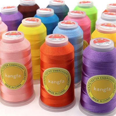 4000 Yard 120d/2 Poliéster 100% Lot Stock Endereço de costura de bordados industriais para máquina de bordados