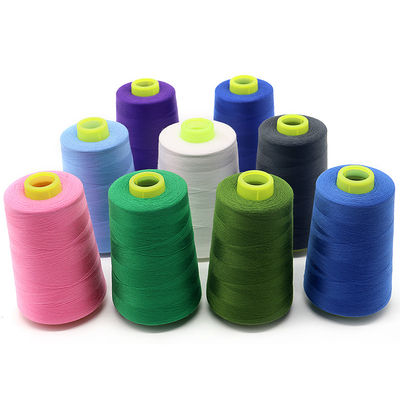 Baixo MOQ 40/2 5000yds Tintado espumado 100% poliéster Fios de costura para tricô à mão Durável
