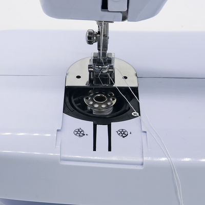 Fácil de operar Máquina de costura mini multifunção ufr-608 9w Leve e durável