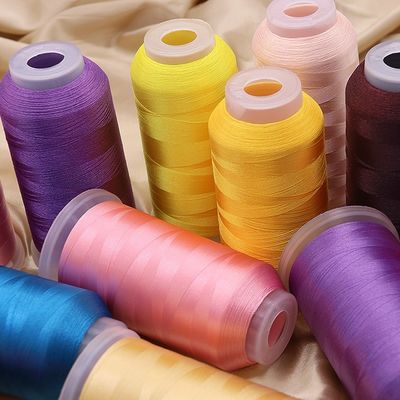 Material de cone transparente 120d/2 Fios de raio 120g 5000y para bordados informatizados