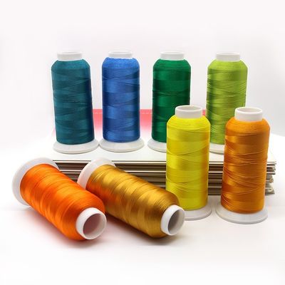 Madeira Fios de bordados de poliéster 4000 Yard 75d 120d/2 para máquina de costura industrial