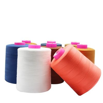 Fios de costura de poliéster de alta resistência 5000 metros para máquina de overlock industrial branca