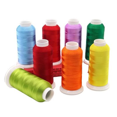 4000 Yard/cone Fios de bordados de poliéster para bordados em máquina Lot Stock 700 cores