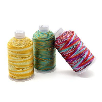 250g Fio de arco-íris multicolor 100% Poliéster para tecelagem Artesanato Fio de costura doméstico
