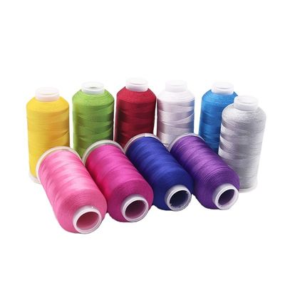 OEM ODM 120/2 4000yard 100% Fios de bordados de poliéster resistentes a altas temperaturas