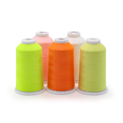 2600m comprimento KANGFA 150D fio luminoso brilhante com efeito de bordado fluorescente